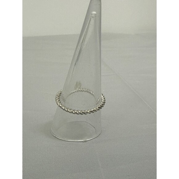 Silver Tone Twisted Band Ring With Clear Stone - Picture 3 of 6